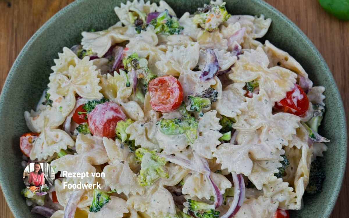 Brokkoli Feta Pasta mit Tomaten - cusori.com