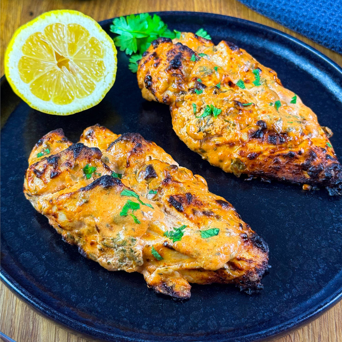 Saftiges Hähnchen mit Zitronen Koriander Marinade - cusori.com