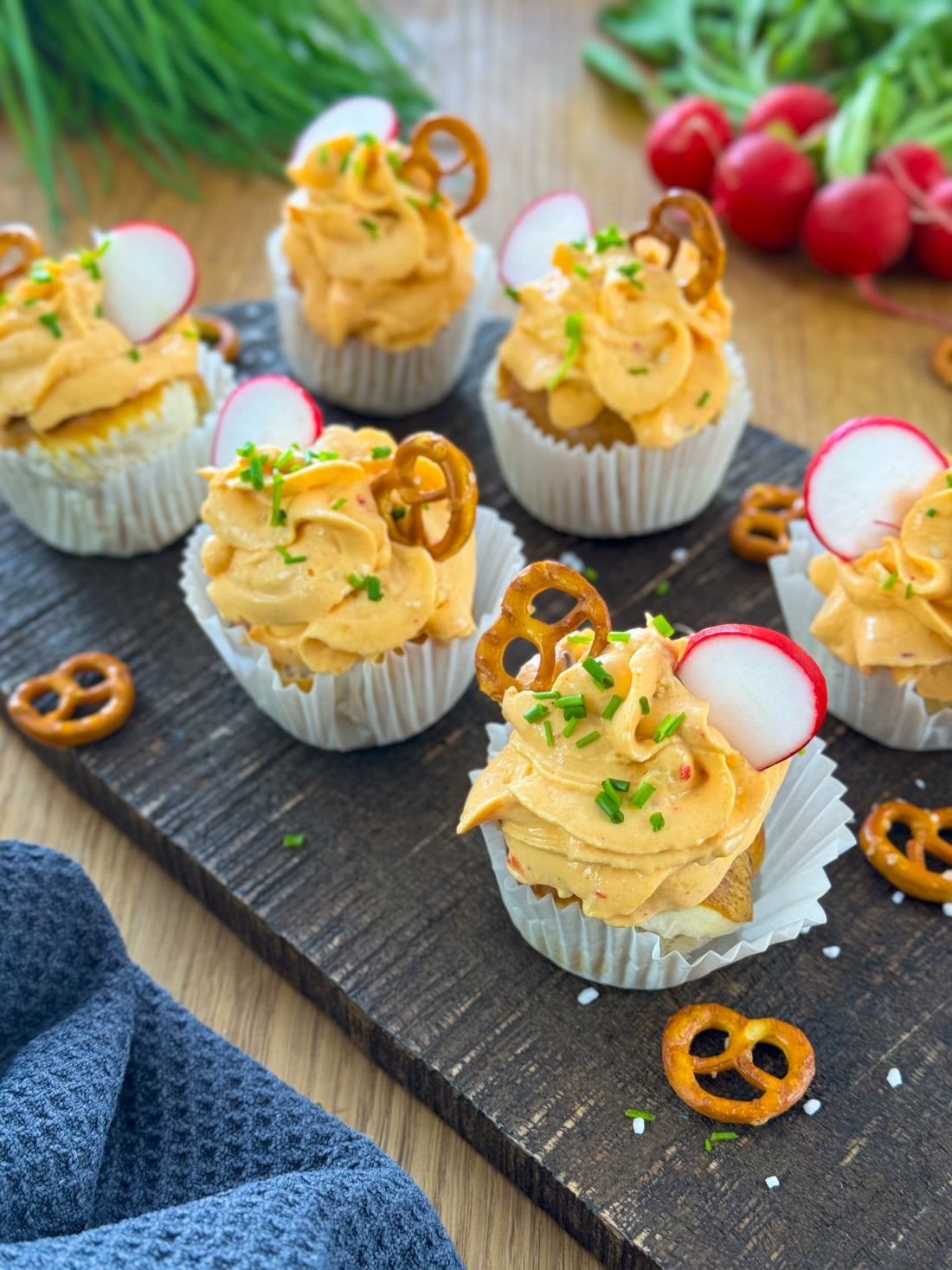 Laugen Cupcakes Obazda Style